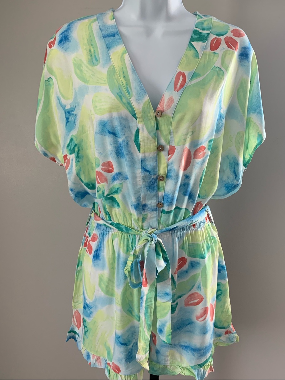 NWT easel Multi-Color Watercolor Floral Tie-Waist Romper